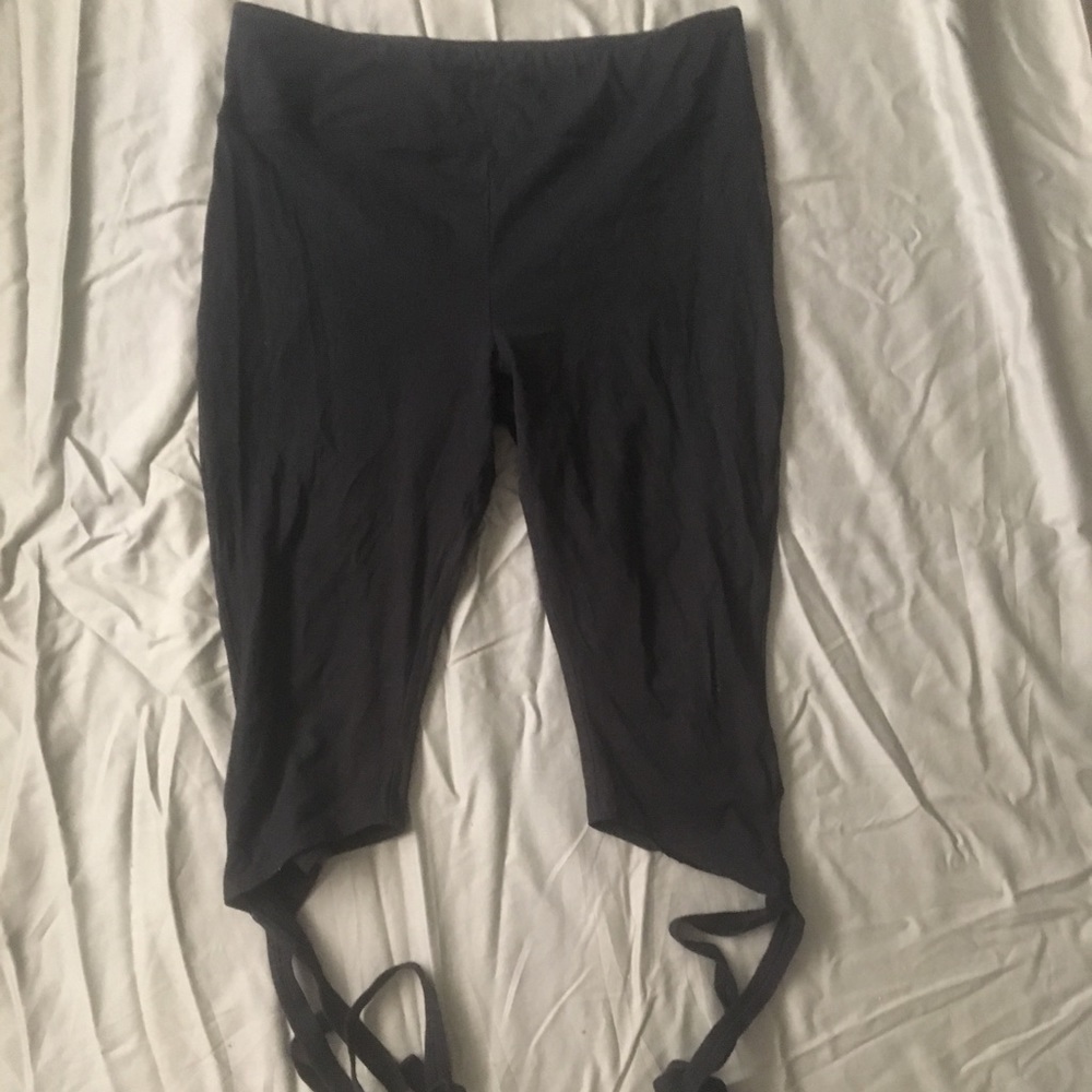 Black Tie Leggings